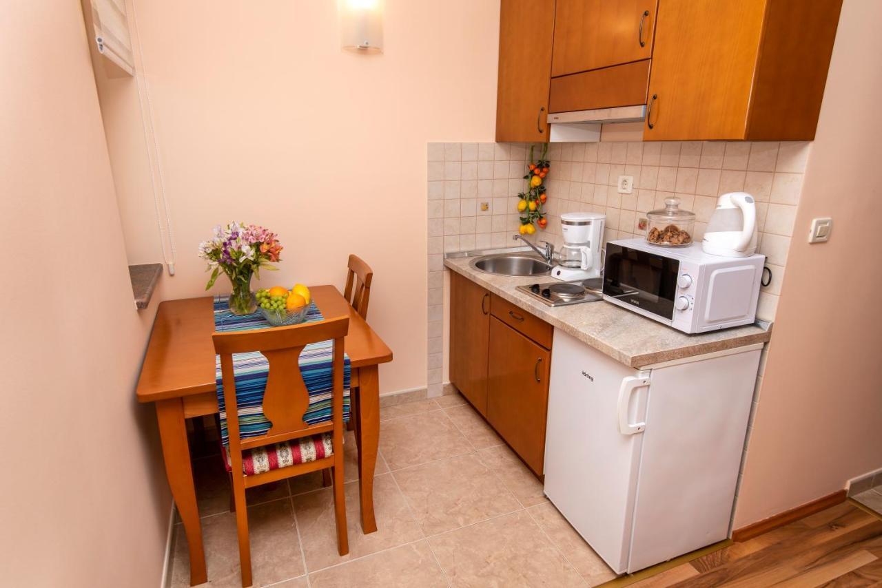 Antonio Apartmani Подстрана Экстерьер фото