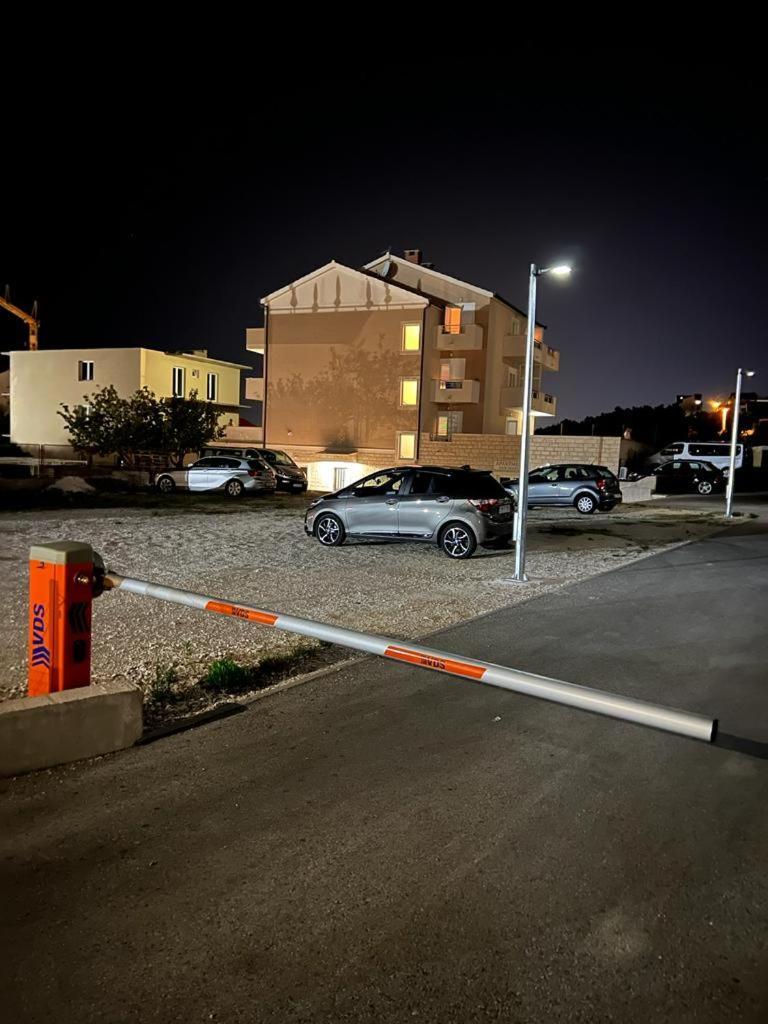 Antonio Apartmani Подстрана Экстерьер фото